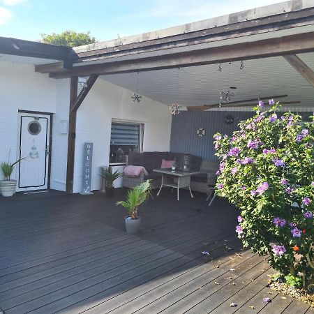 Grosse Wohnung Mit Terrasse Und Grill Grosssolt Bagian luar foto